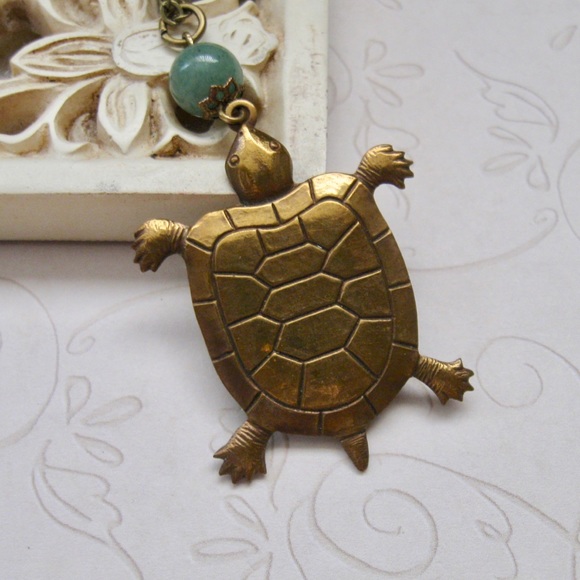 Long turtle pendant necklace $20 - Picture 2 of 4